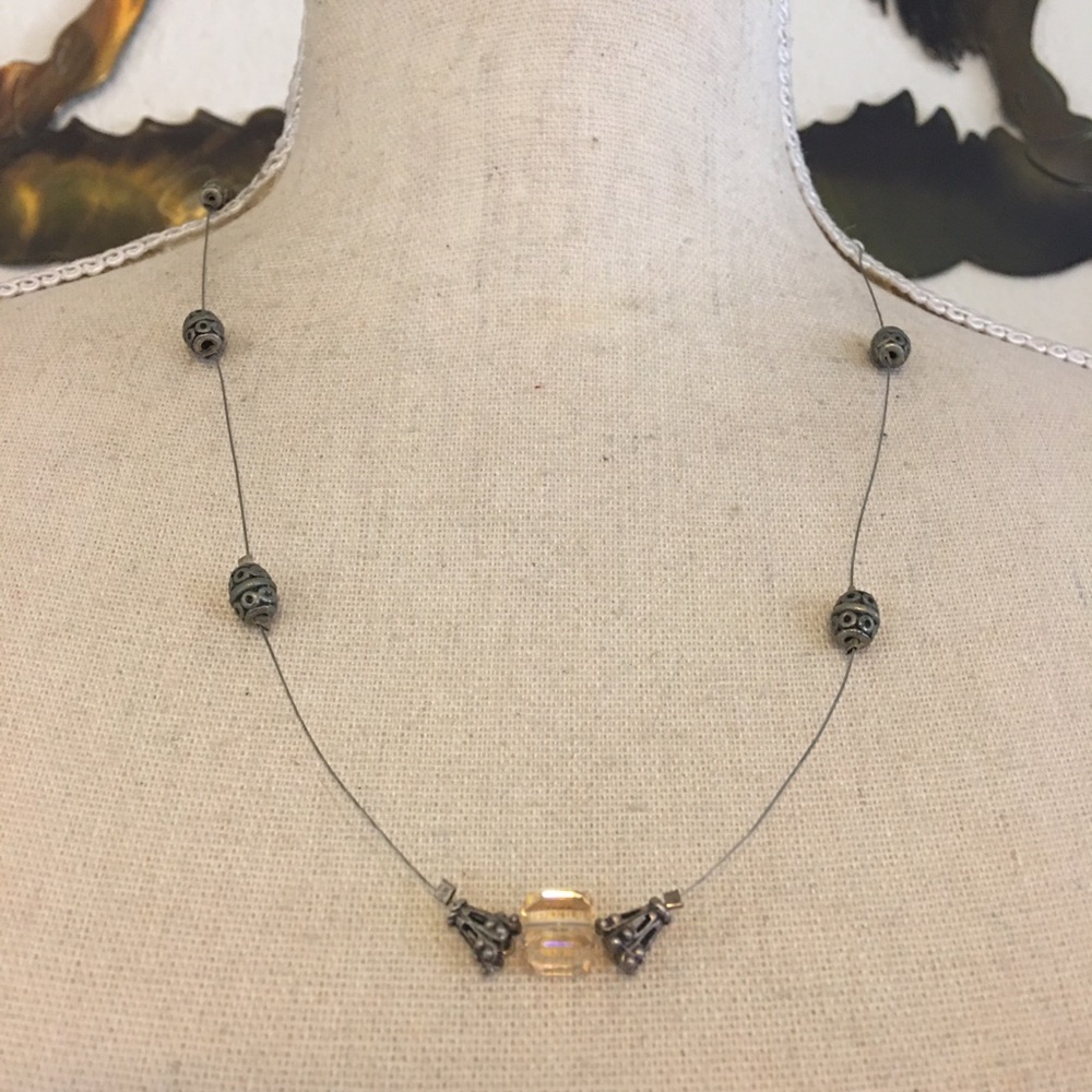 Antique style bead silver tone wire necklace